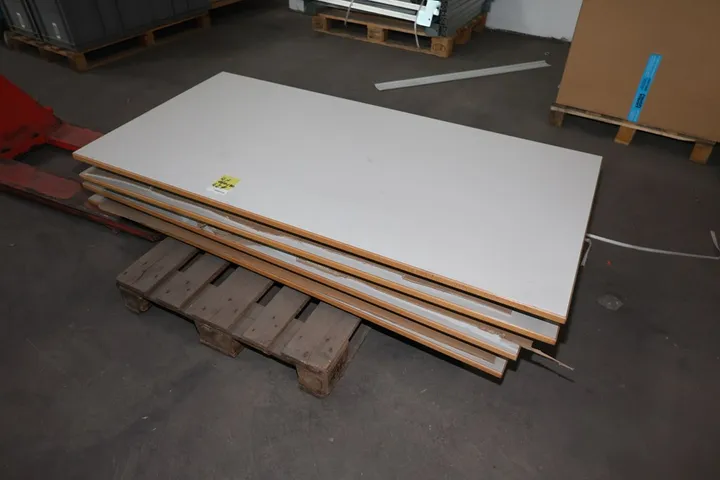 4 x Klappbare Tische Tischmaß: 160 x 80 cm